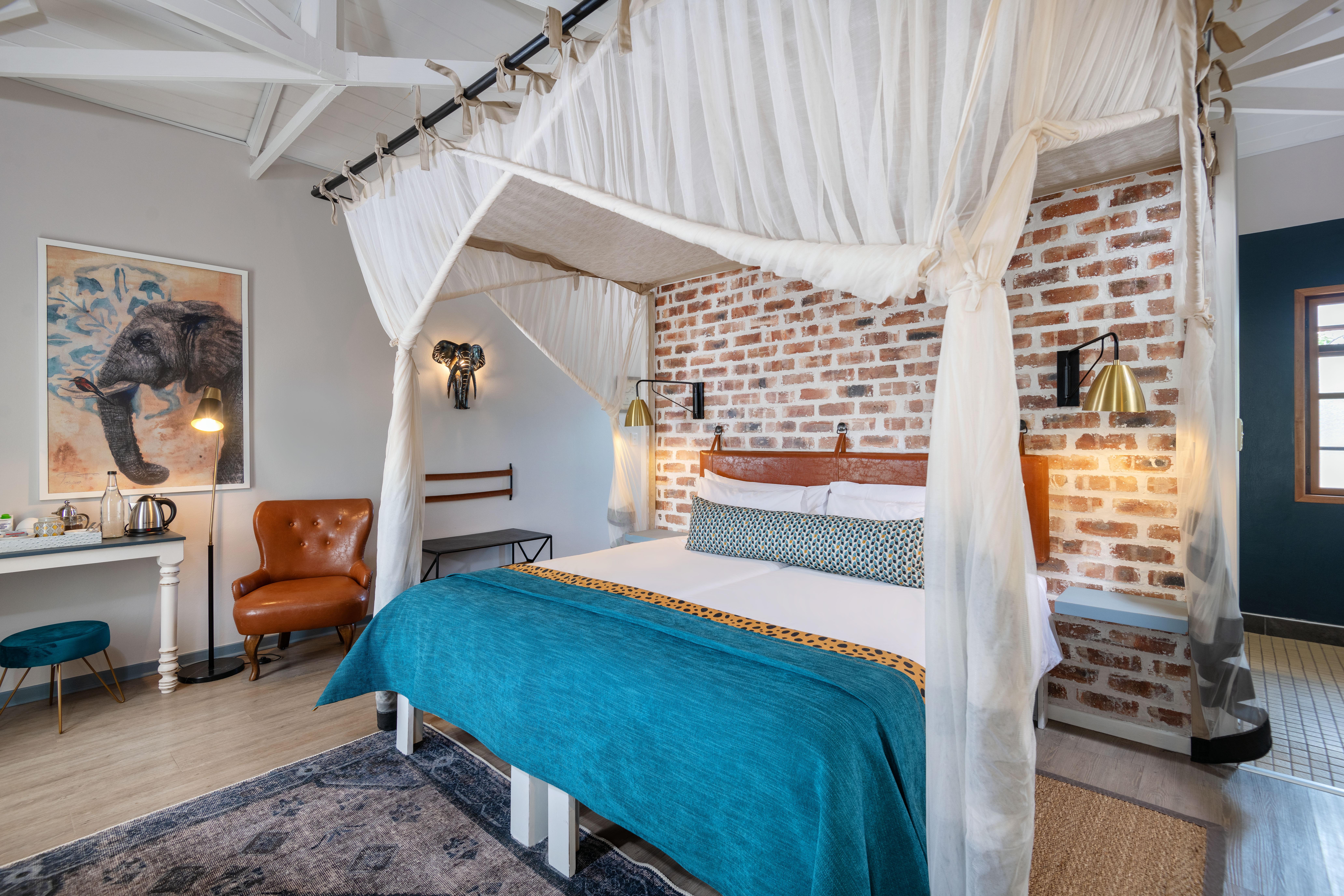 Gondwana Etosha Safari Lodge Okaukuejo Ngoại thất bức ảnh