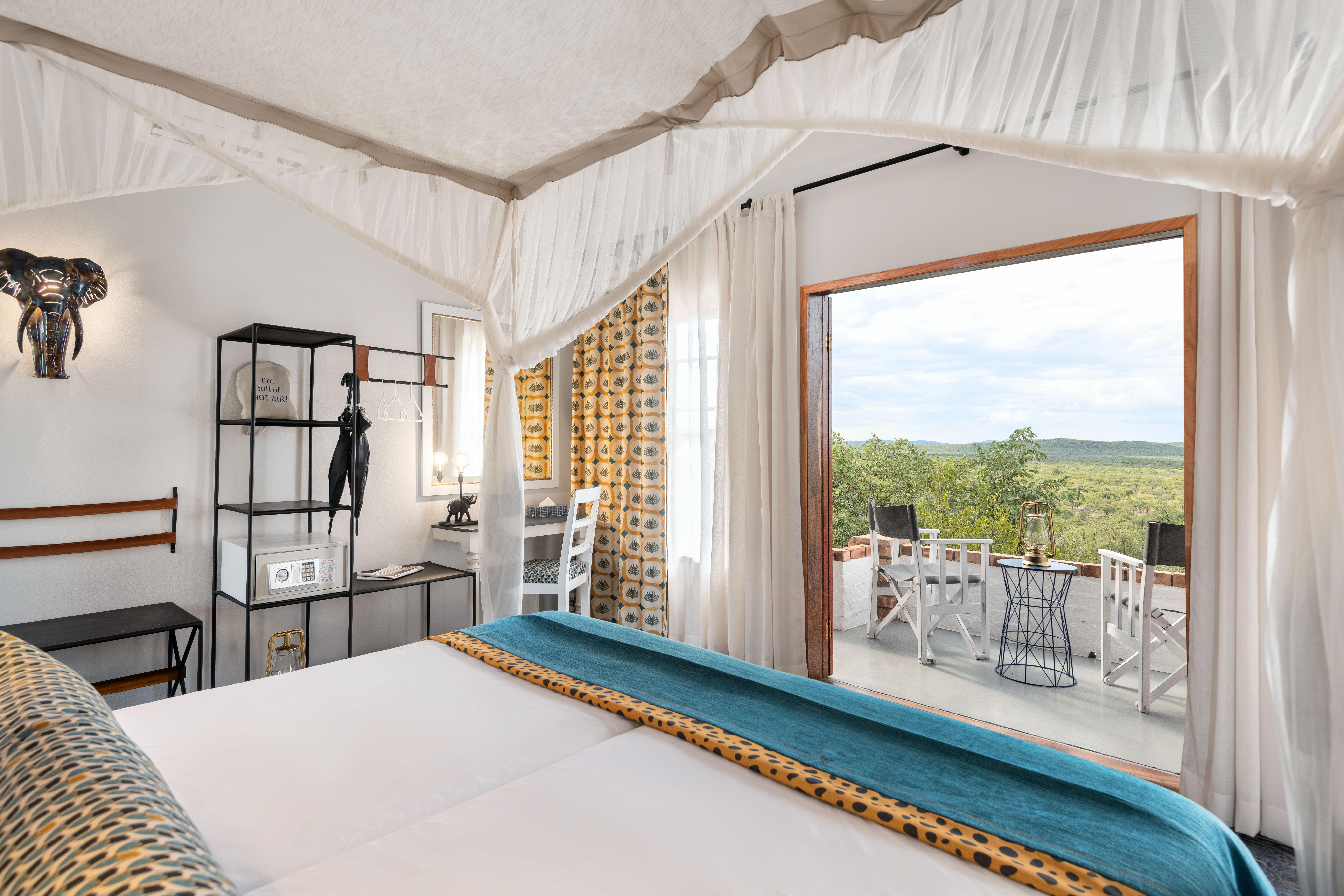 Gondwana Etosha Safari Lodge Okaukuejo Ngoại thất bức ảnh