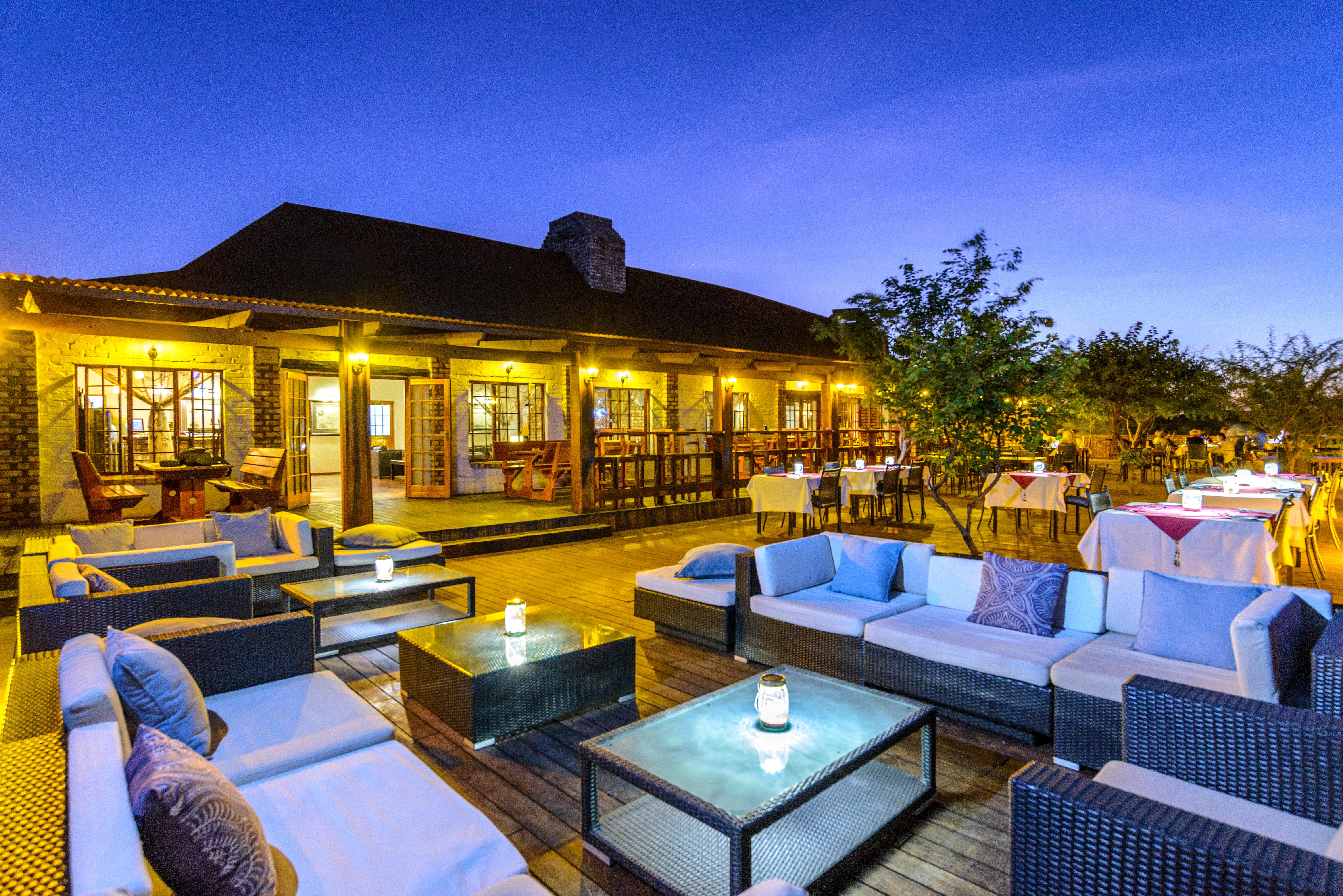 Gondwana Etosha Safari Lodge Okaukuejo Ngoại thất bức ảnh