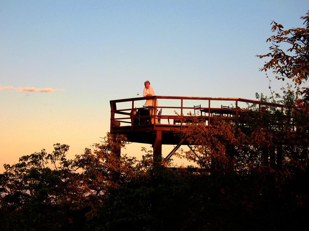Gondwana Etosha Safari Lodge Okaukuejo Ngoại thất bức ảnh