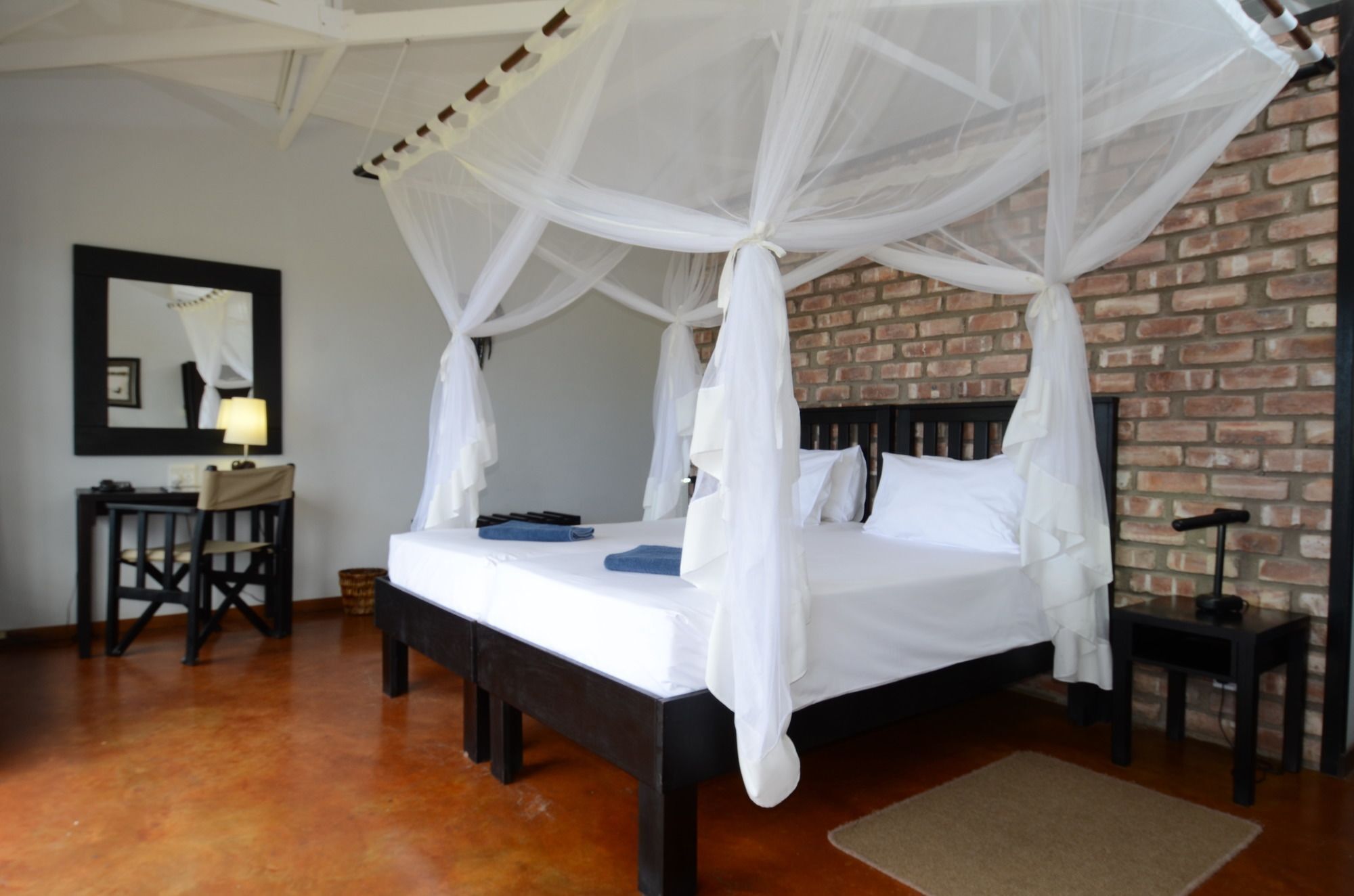 Gondwana Etosha Safari Lodge Okaukuejo Ngoại thất bức ảnh