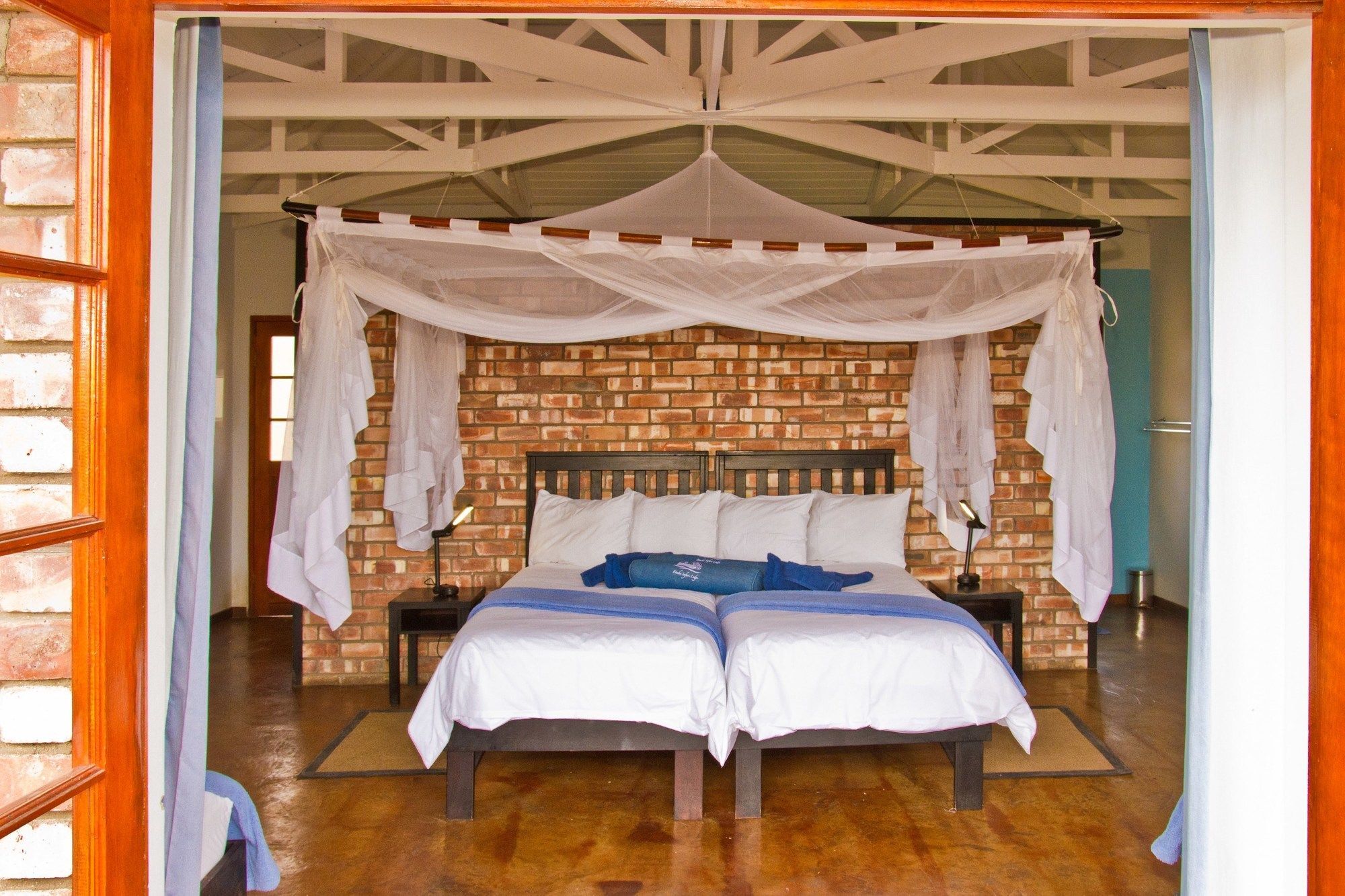 Gondwana Etosha Safari Lodge Okaukuejo Ngoại thất bức ảnh