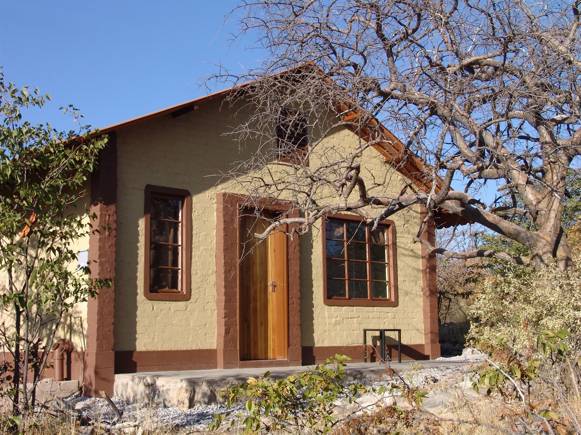 Gondwana Etosha Safari Lodge Okaukuejo Ngoại thất bức ảnh