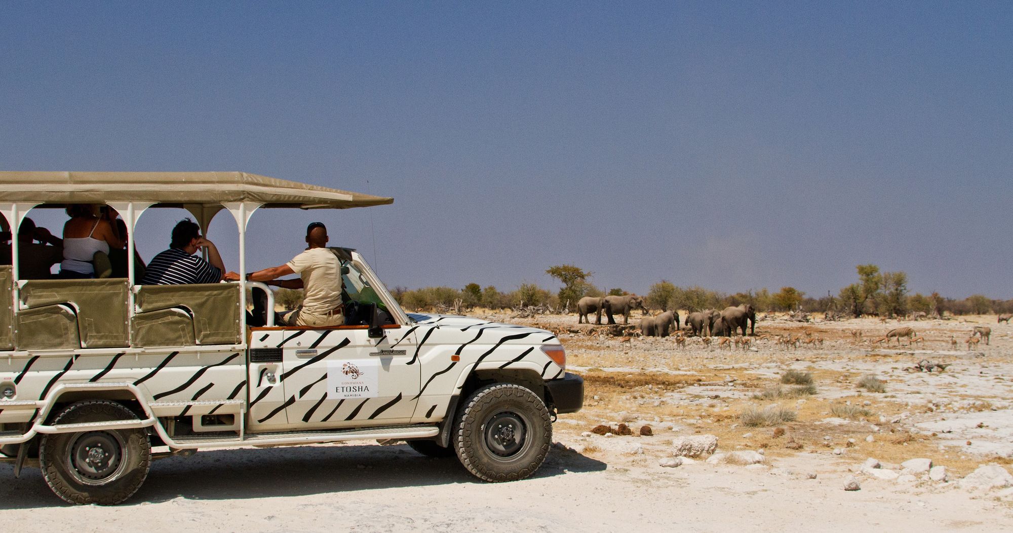 Gondwana Etosha Safari Lodge Okaukuejo Ngoại thất bức ảnh